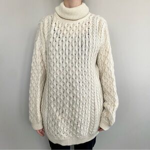 Aran Crafts Ireland 100% wool cable knit fisherman’s turtleneck sweater. 🤍